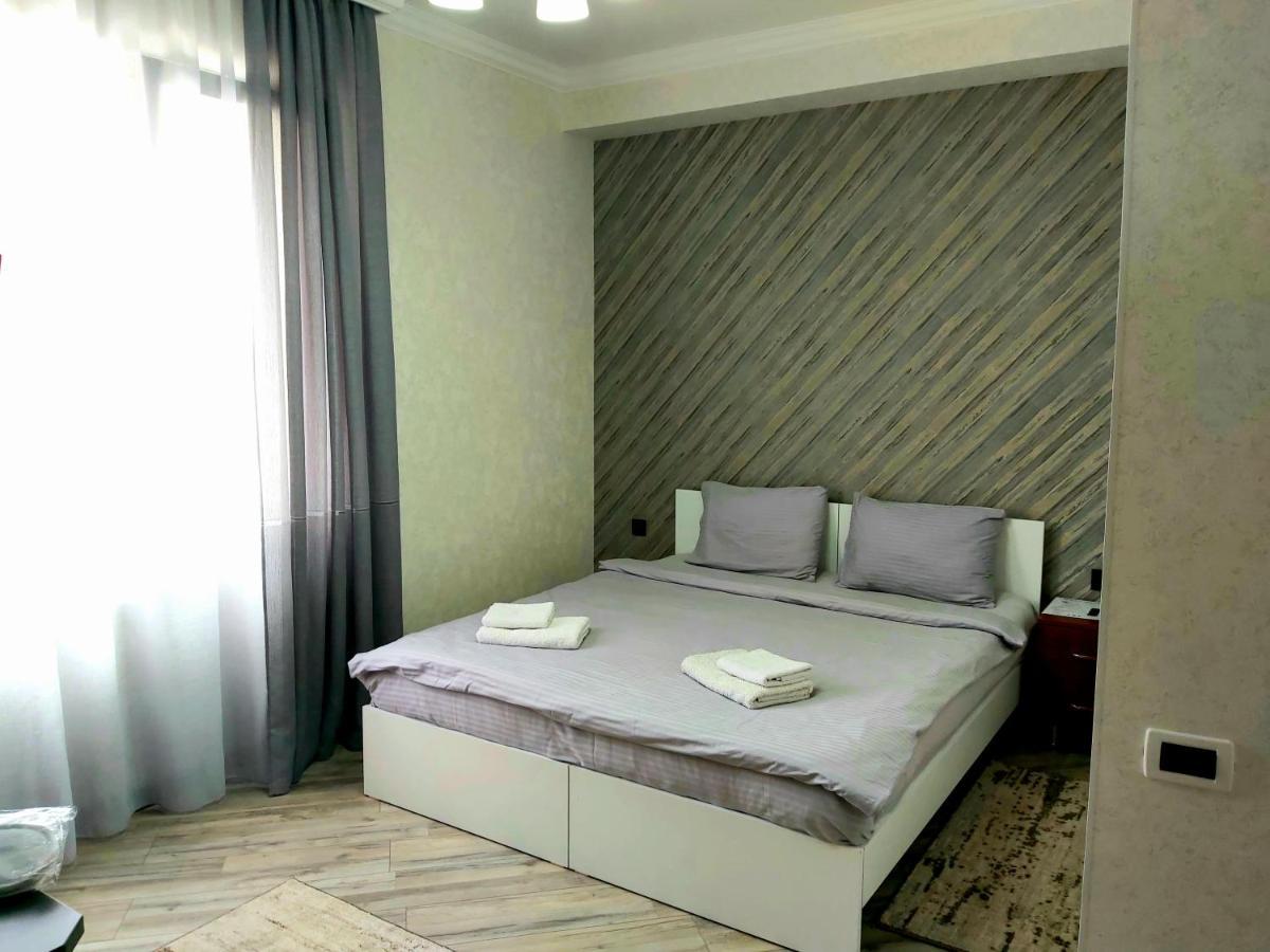 White House Aparthotel Balti Exterior photo